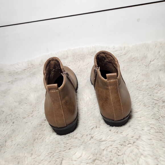 Sugar Tabby Women's Short Brown Booties - Picture 3 of 6